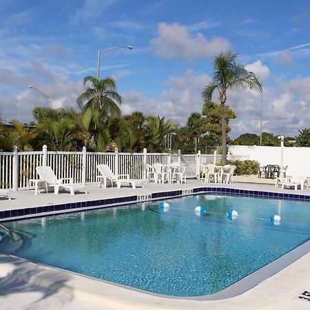 Sunshine Inn & Suites Venice, Florida Venice Gardens Экстерьер фото