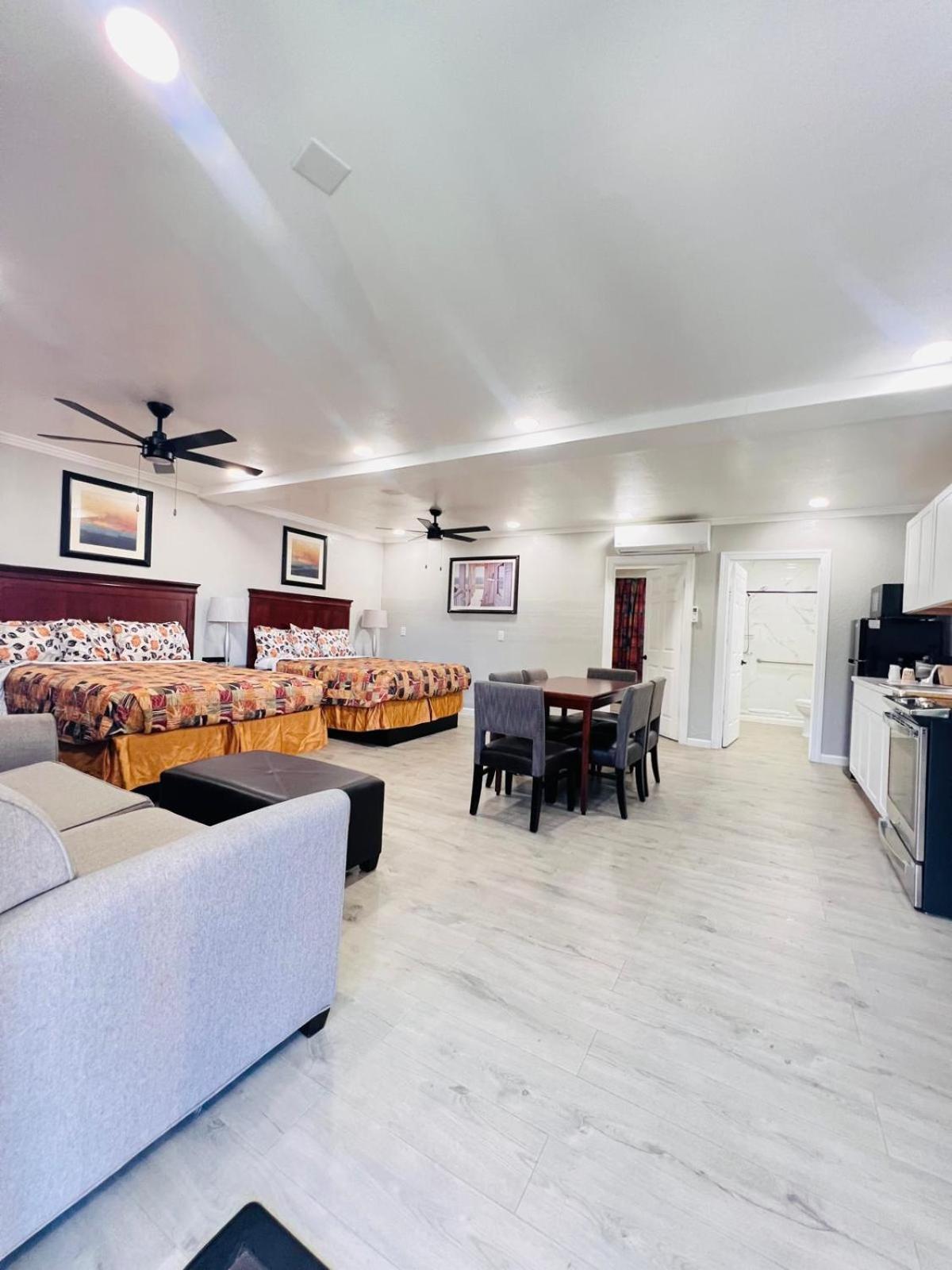 Sunshine Inn & Suites Venice, Florida Venice Gardens Экстерьер фото