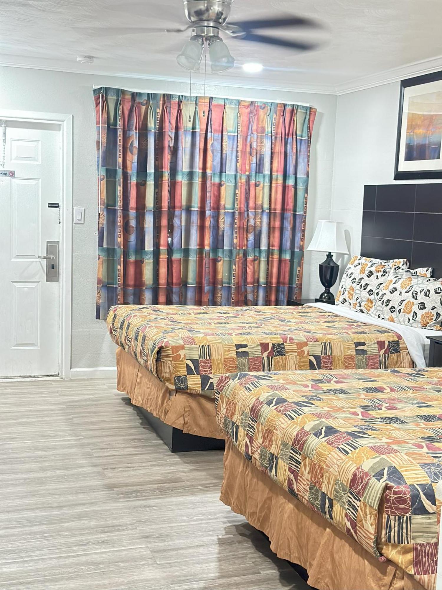 Sunshine Inn & Suites Venice, Florida Venice Gardens Экстерьер фото