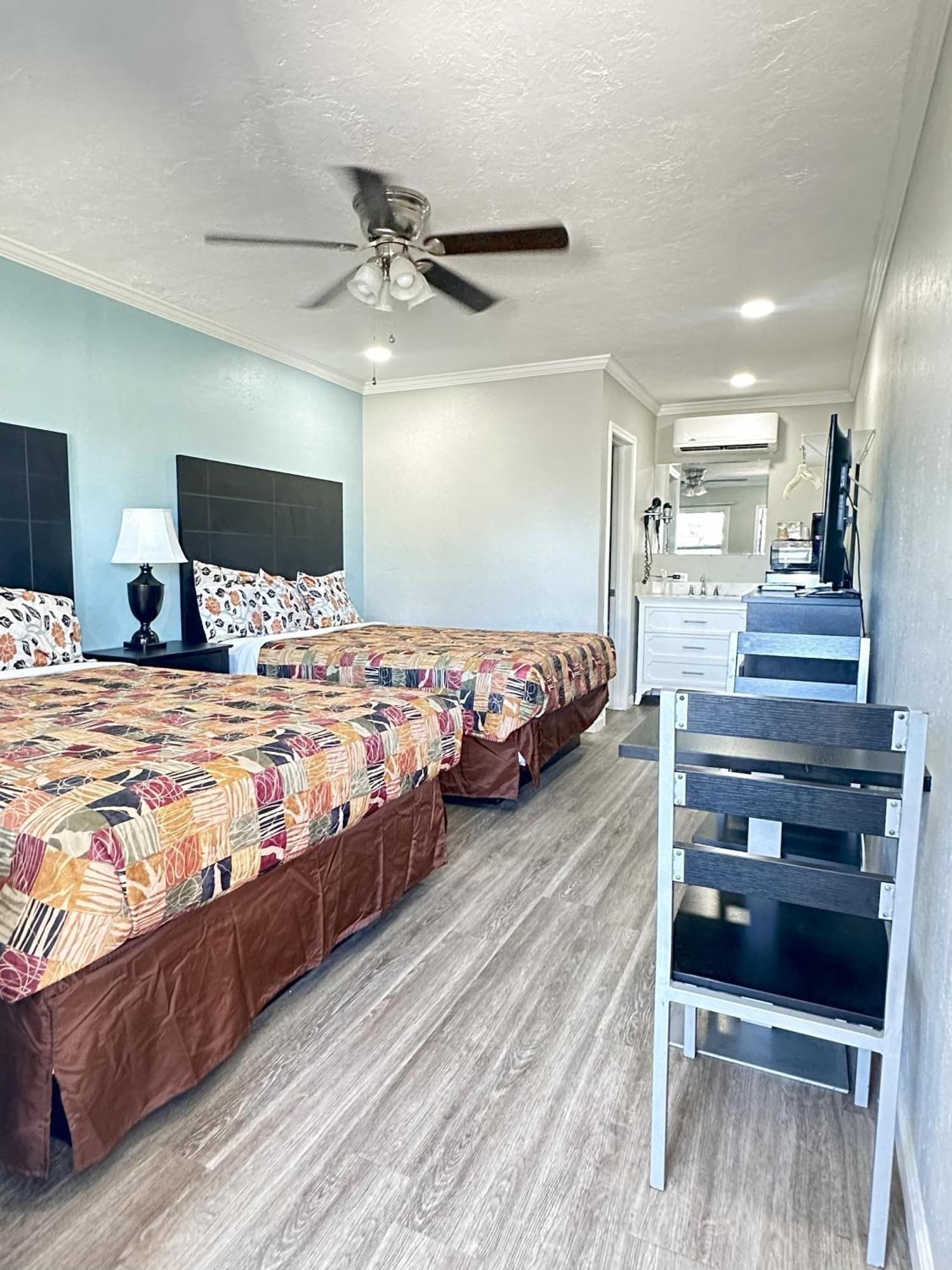 Sunshine Inn & Suites Venice, Florida Venice Gardens Экстерьер фото