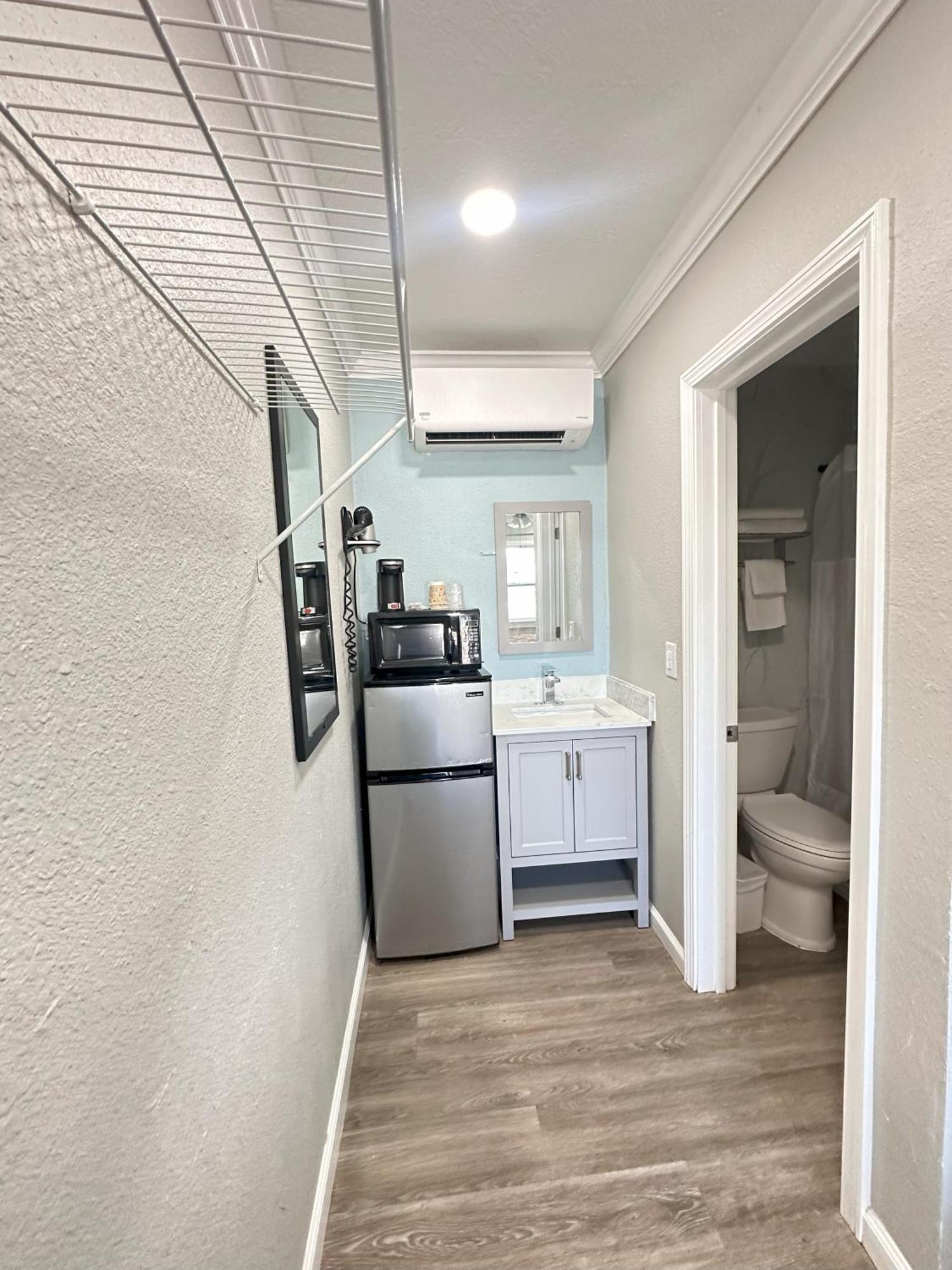 Sunshine Inn & Suites Venice, Florida Venice Gardens Экстерьер фото