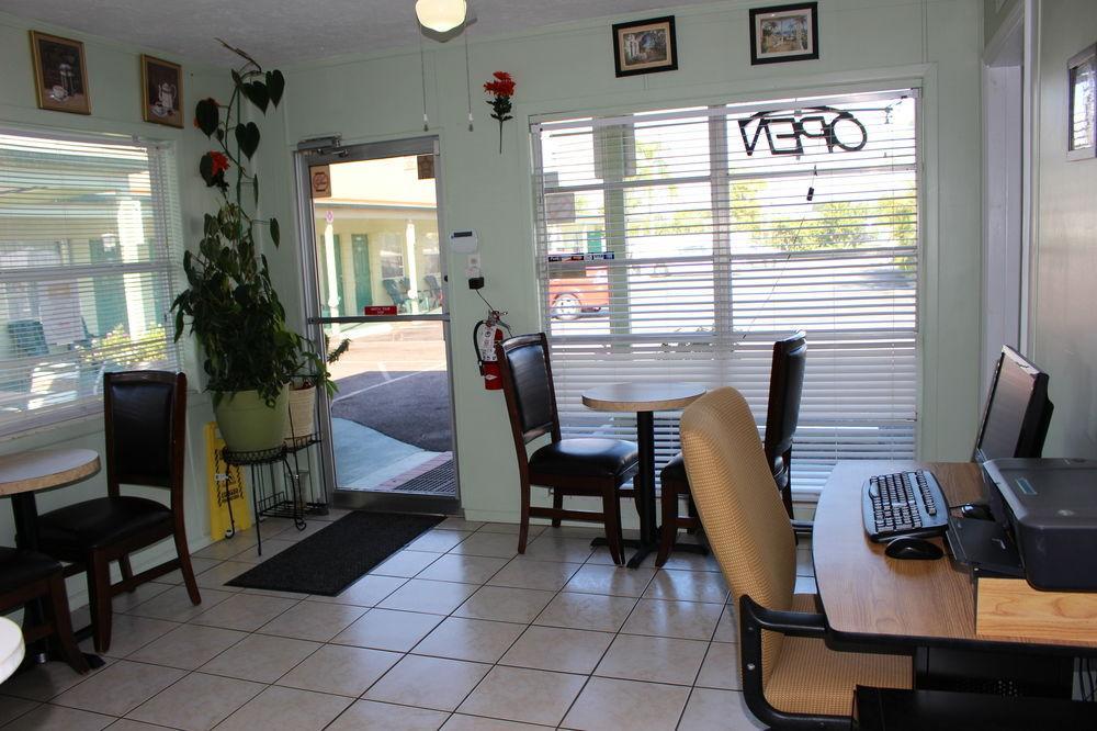 Sunshine Inn & Suites Venice, Florida Venice Gardens Экстерьер фото